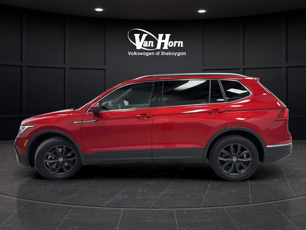 Used 2024 Volkswagen Tiguan SE SUV