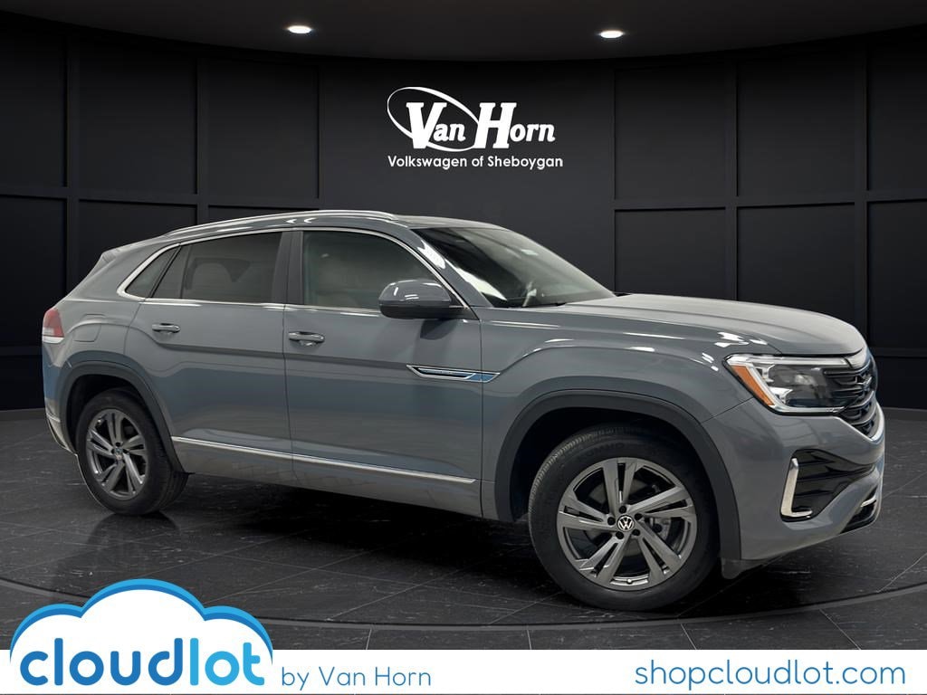 2024 Volkswagen Atlas Cross Sport 2.0T SEL R-Line 4MOTION's photo