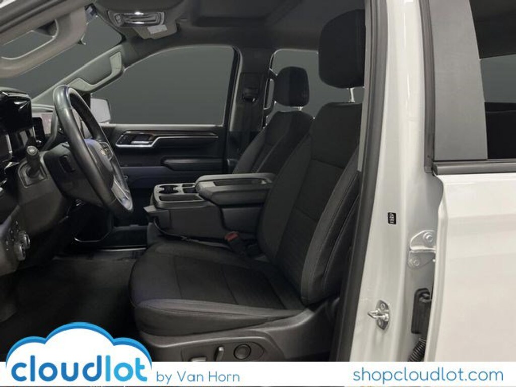 Used 2025 Chevrolet Silverado 1500 LT Truck Crew Cab