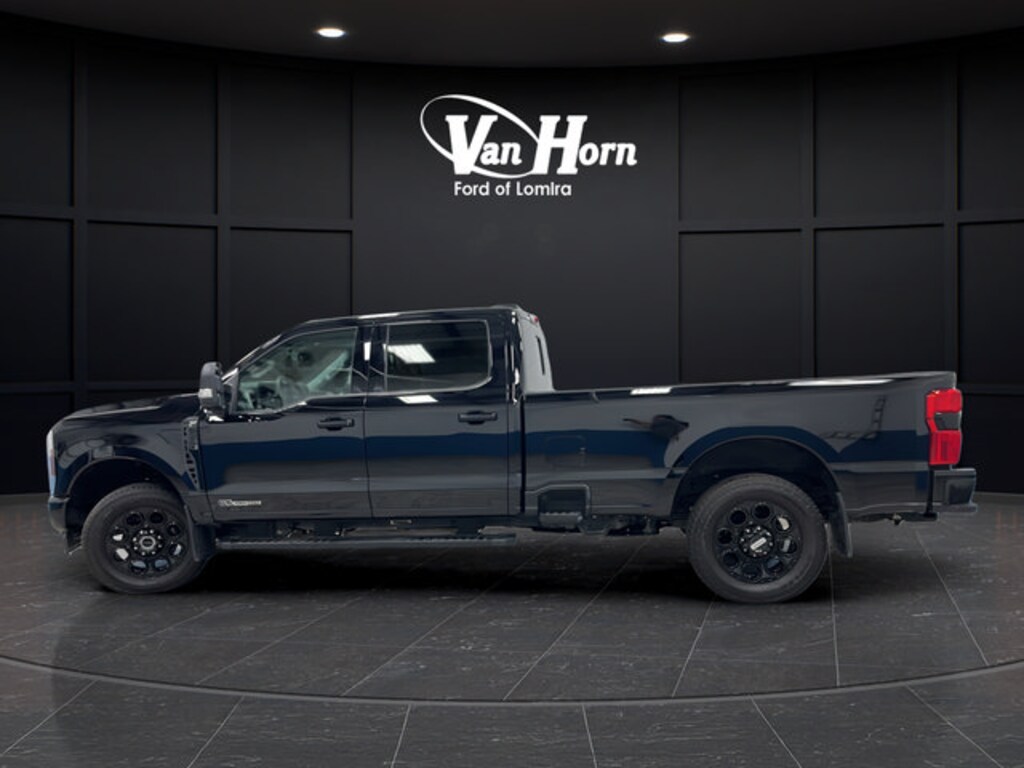 Used 2025 Ford Super Duty F-250 SRW XLT Truck Crew Cab