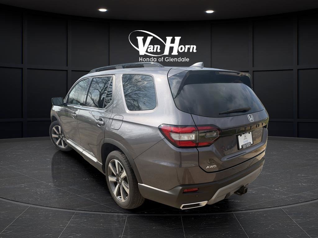 Used 2024 Honda Pilot Touring SUV