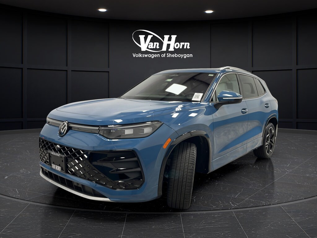 Used 2025 Volkswagen Tiguan SEL R-Line SUV