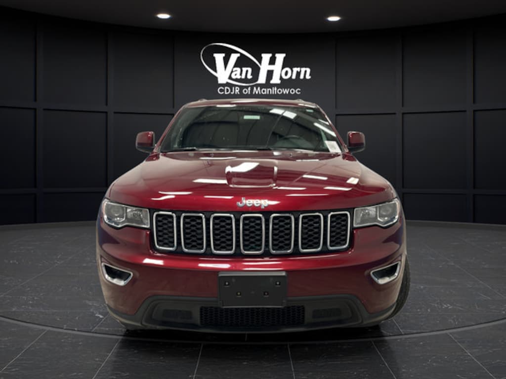 Used 2018 Jeep Grand Cherokee Laredo E SUV