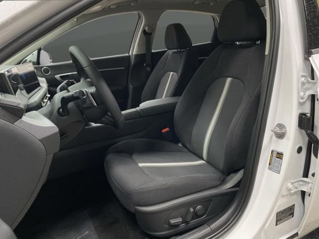 New 2025 Hyundai Sonata Hybrid SEL Sedan