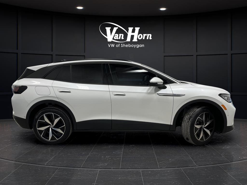 Used 2024 Volkswagen ID.4 PRO S with VIN 1V2WSPE87RC022261 for sale in Sheboygan, WI