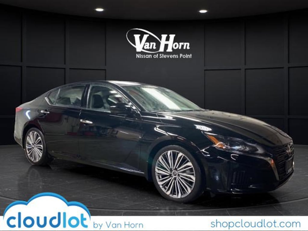 Used 2024 Nissan Altima 2.5 SL Sedan