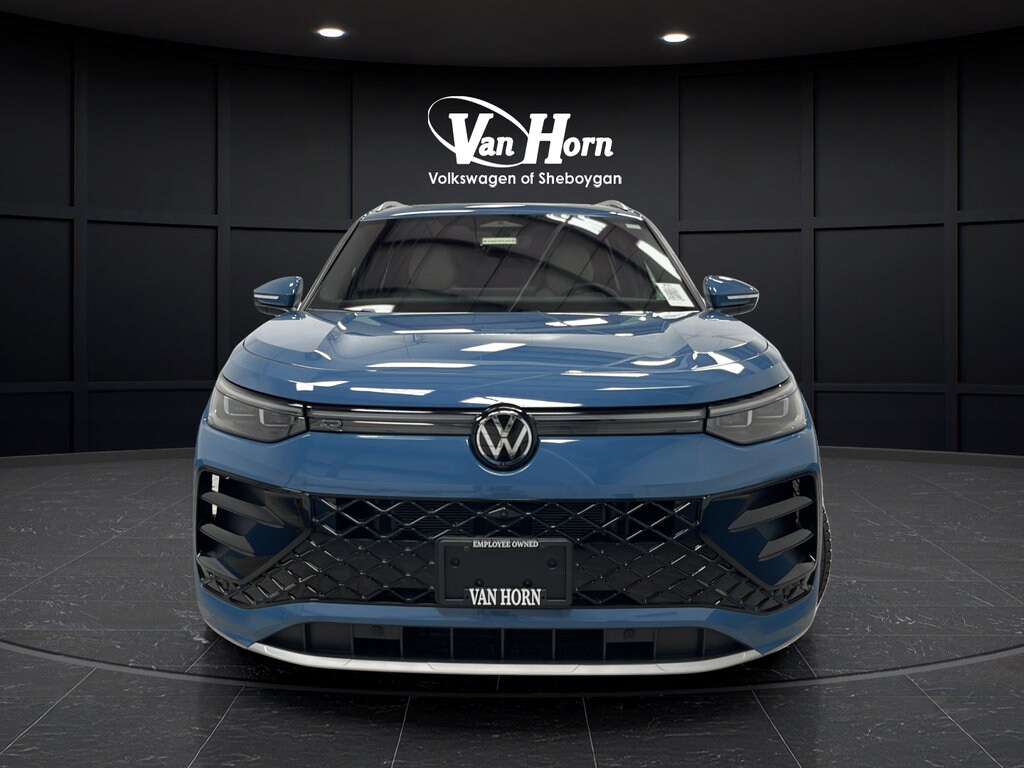 Used 2025 Volkswagen Tiguan SEL R-Line SUV