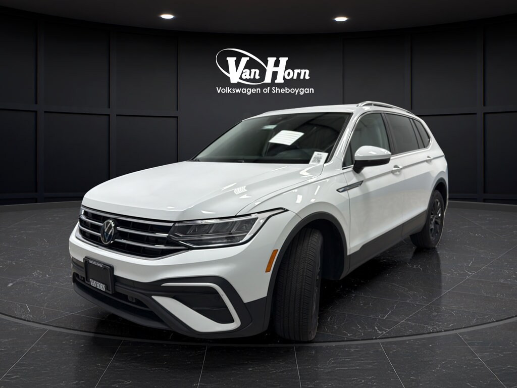 Used 2024 Volkswagen Tiguan SE SUV