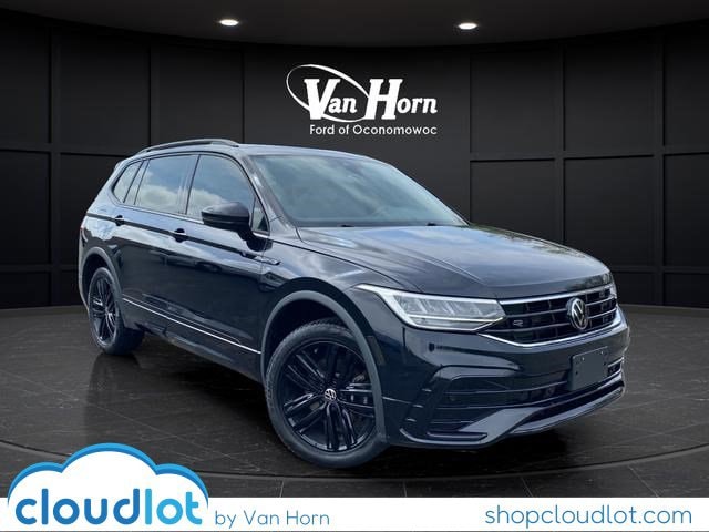 2022 Volkswagen Tiguan 2.0T SE R-Line Black 4Motion's photo