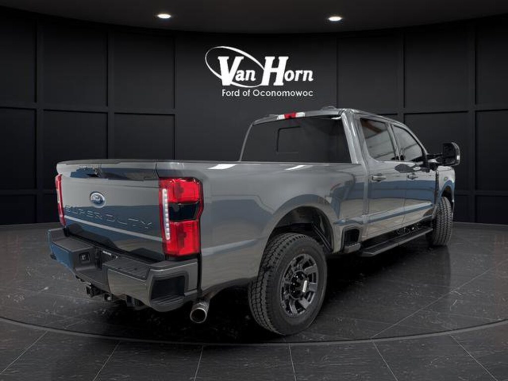 Used 2024 Ford Super Duty F-250 SRW LARIAT Truck Crew Cab