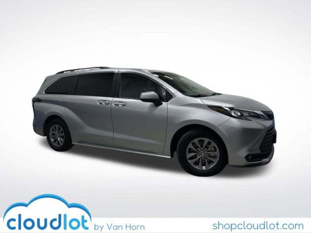 Used 2025 Toyota Sienna XLE Van Passenger Van