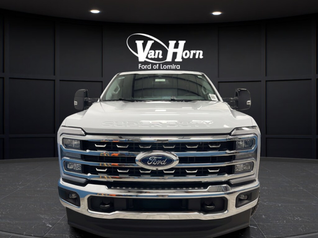 Used 2026 Ford Super Duty F-250 SRW LARIAT Truck Crew Cab
