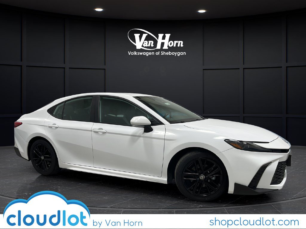 Used 2025 Toyota Camry SE Sedan