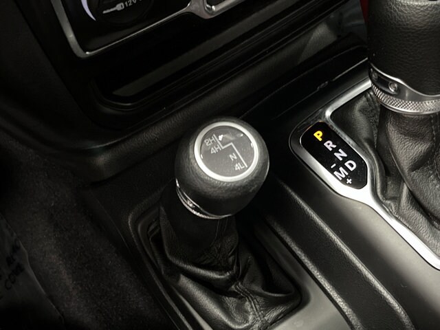 2021 Jeep Wrangler Sport - Photo 29