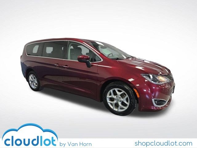 2017 Chrysler Pacifica Touring Plus