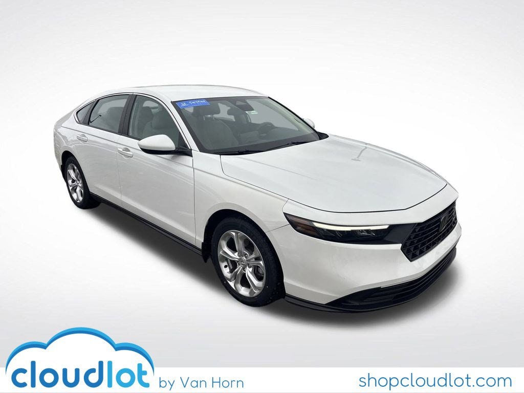 2024 Honda Accord LX's photo