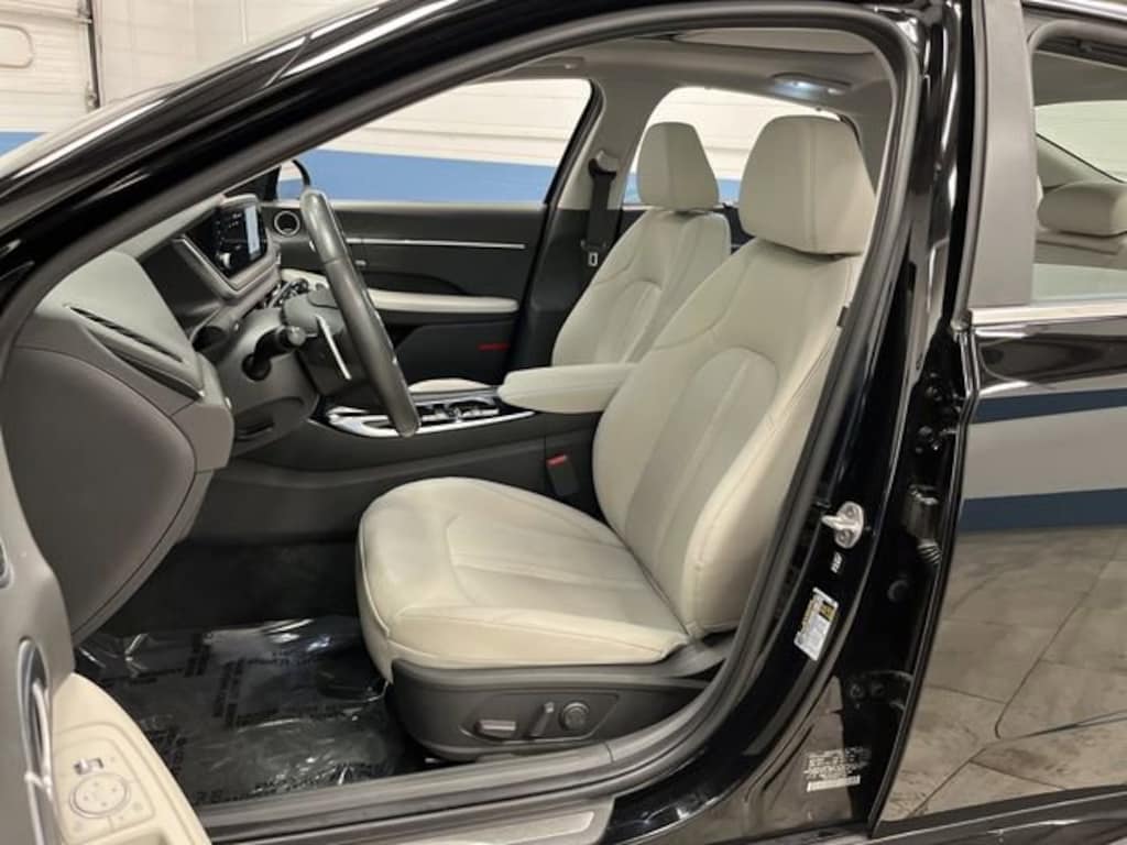 Used 2023 Hyundai Sonata Hybrid Limited Sedan