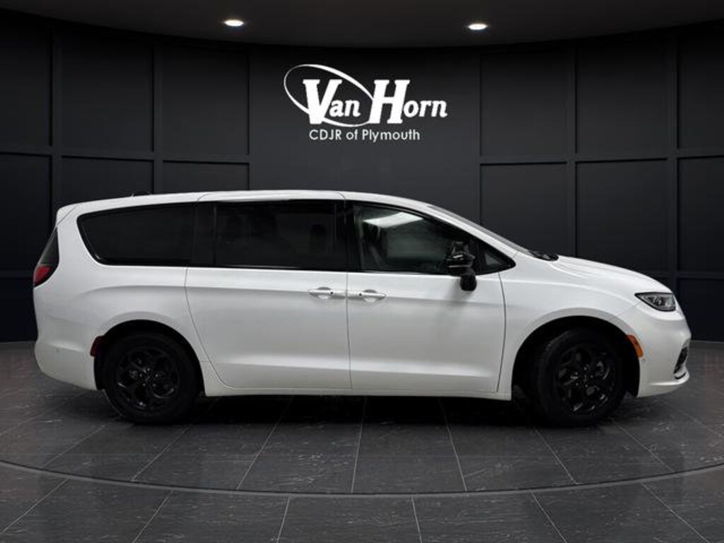 Used 2024 Chrysler Pacifica Hybrid S Appearance Pkg Van Passenger Van