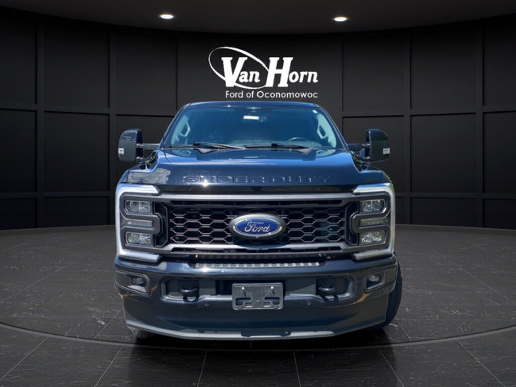Used 2023 Ford Super Duty F-250 SRW LARIAT Truck Crew Cab