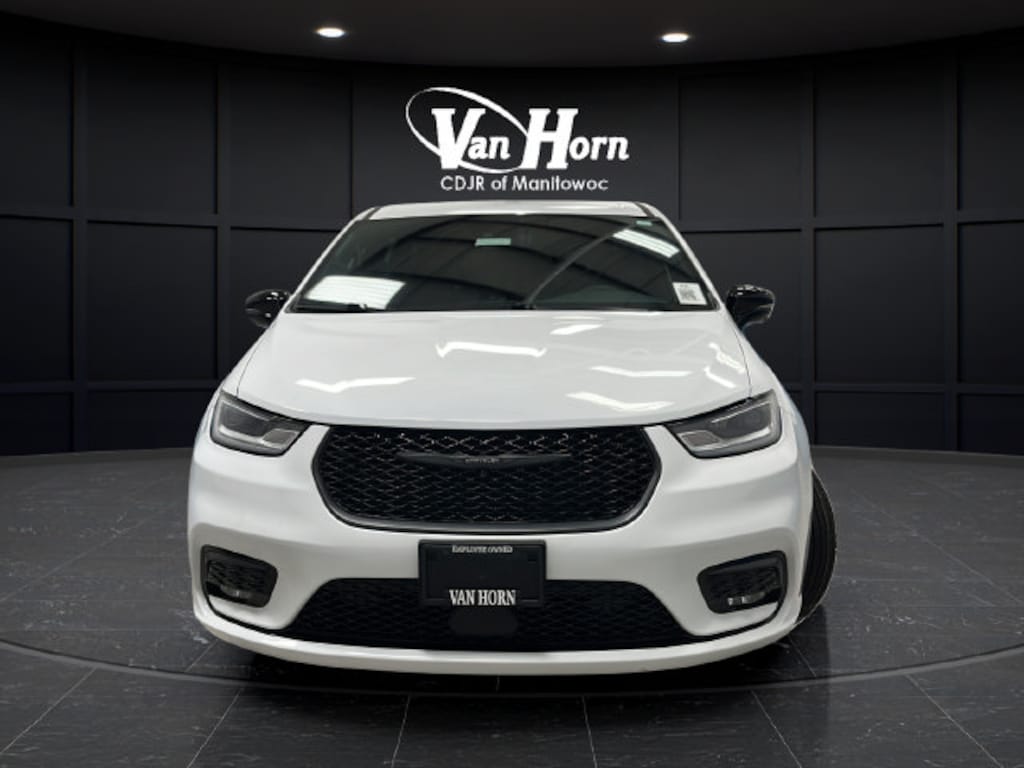 Used 2024 Chrysler Pacifica Hybrid S Appearance Pkg Van Passenger Van