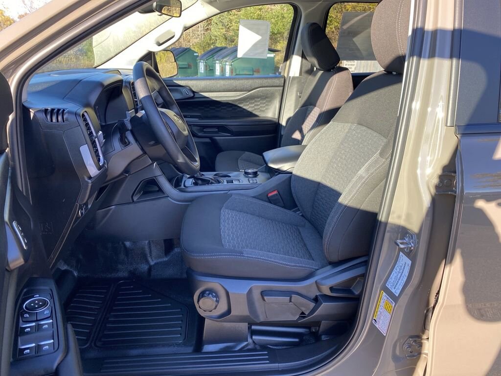 New 2025 Ford Ranger XL Truck SuperCrew