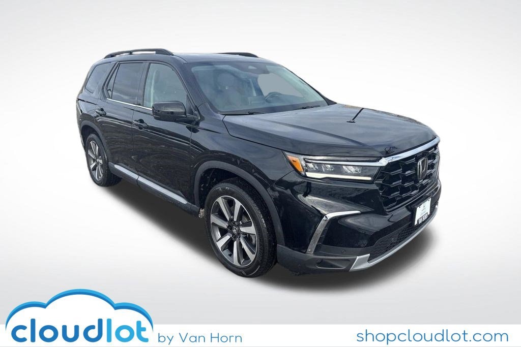 2023 Honda Pilot Touring's photo