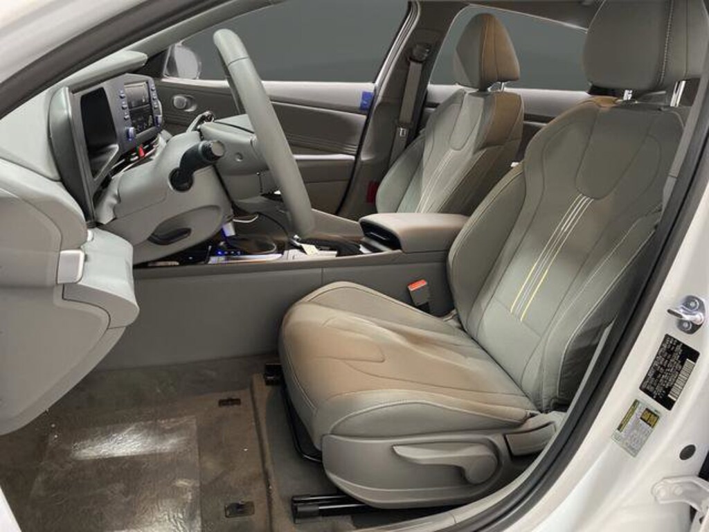 New 2026 Hyundai Elantra SEL Sport Sedan