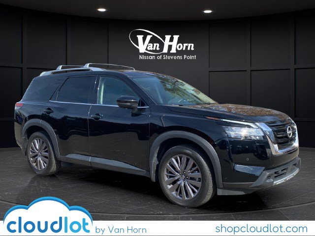 Used 2024 Nissan Pathfinder SL SUV