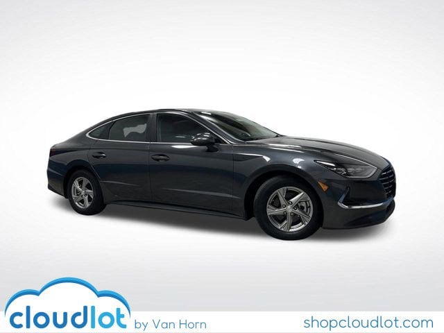 2023 Hyundai Sonata SE's photo