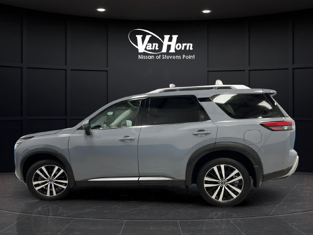 Used 2025 Nissan Pathfinder Platinum SUV