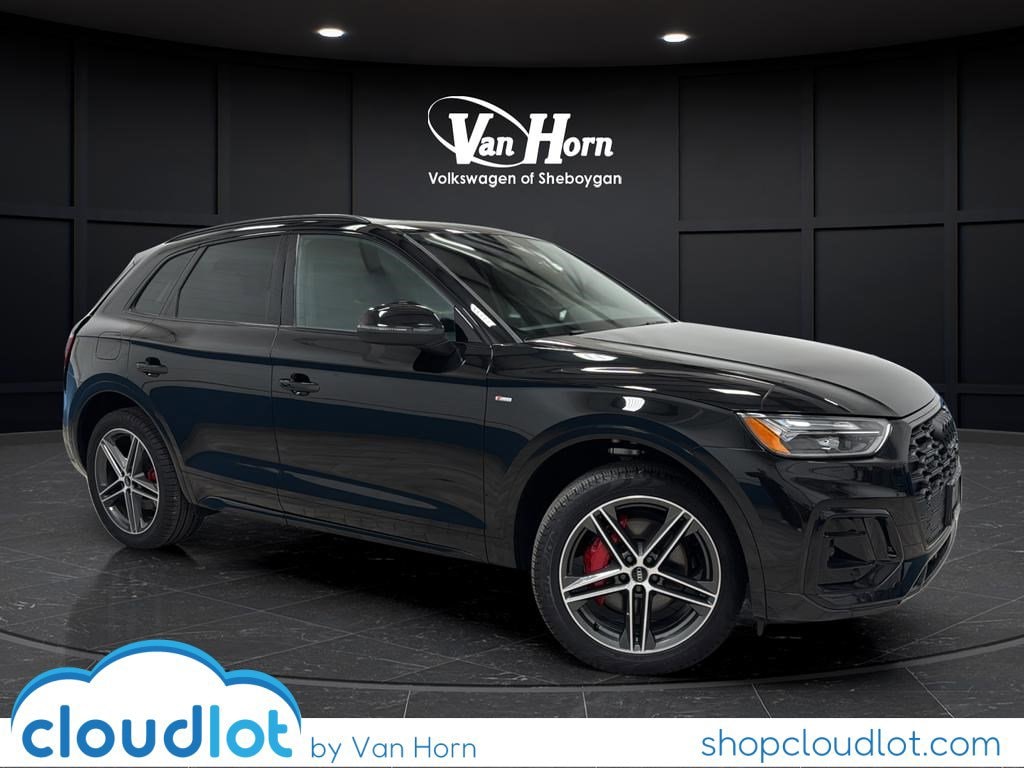 2024 Audi Q5 55 e Premium Plus's photo