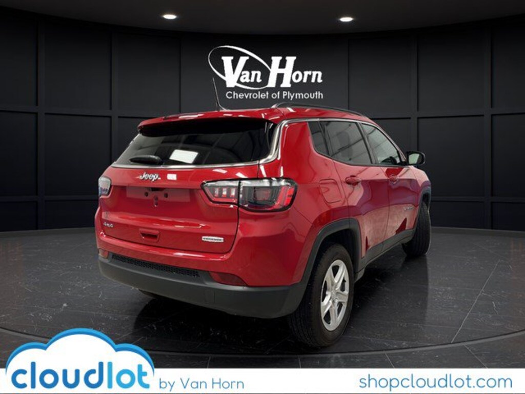 Used 2024 Jeep Compass Latitude SUV