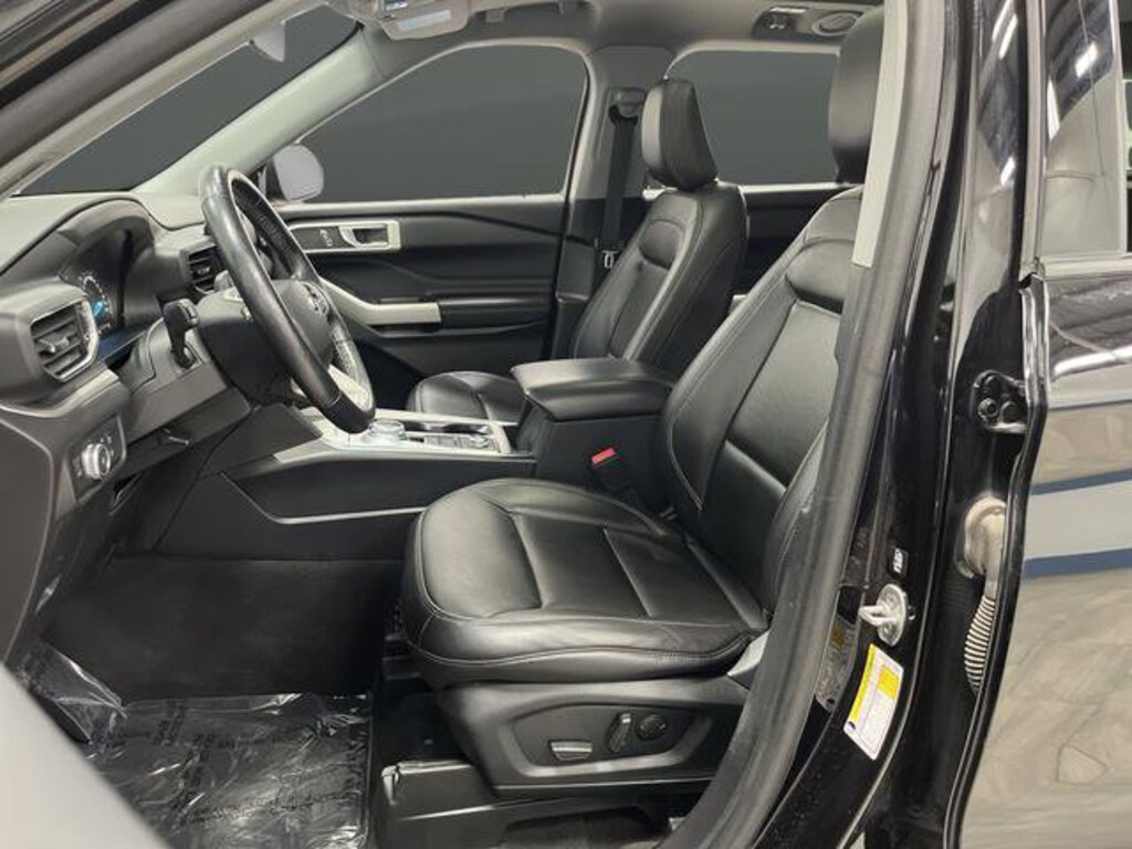Used 2022 Ford Explorer XLT SUV