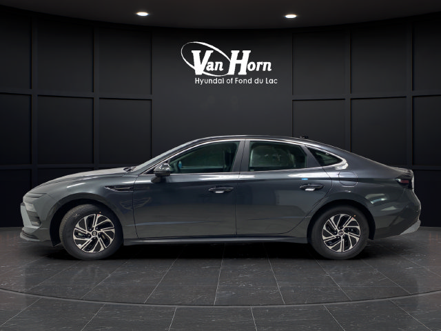 New 2027 Hyundai Sonata Hybrid Blue Sedan