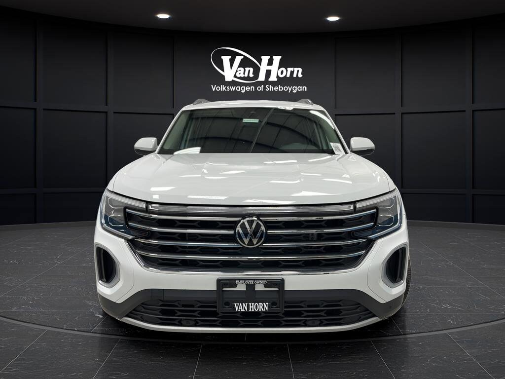 Used 2024 Volkswagen Atlas 2.0T SE w/Technology SUV