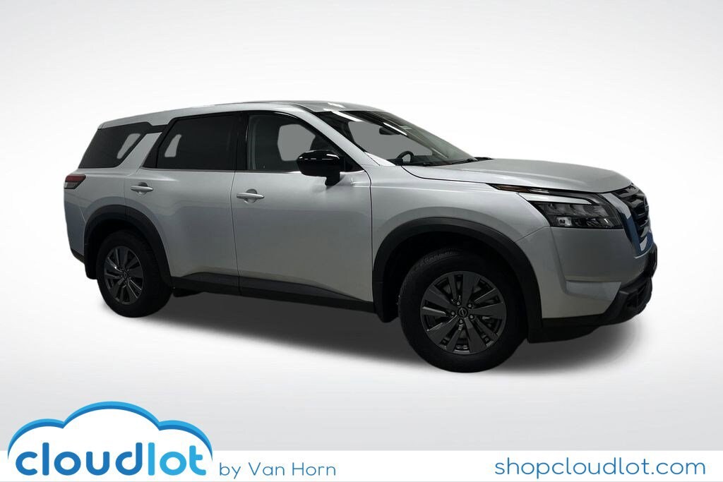 Used 2024 Nissan Pathfinder S SUV