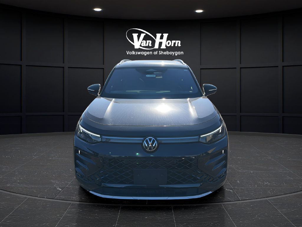 Used 2025 Volkswagen Tiguan SEL R-Line SUV