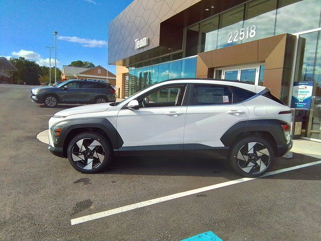 2026 Hyundai Kona Limited photo 4