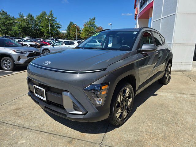 2025 Hyundai Kona SEL photo 3