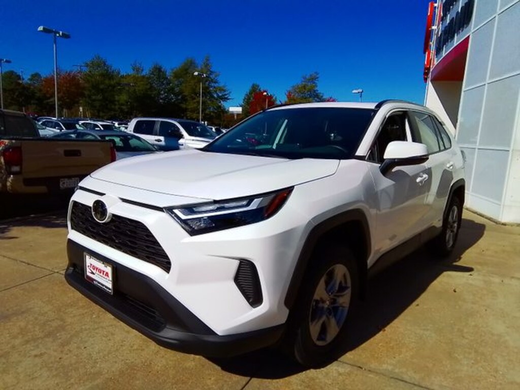 New 2025 Toyota RAV4 Hybrid XLE SUV