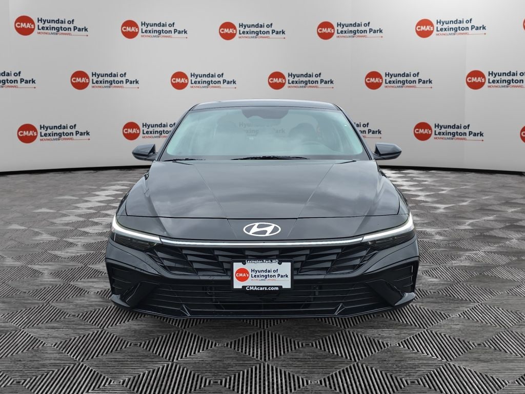 New 2025 Hyundai Elantra Hybrid Blue Sedan