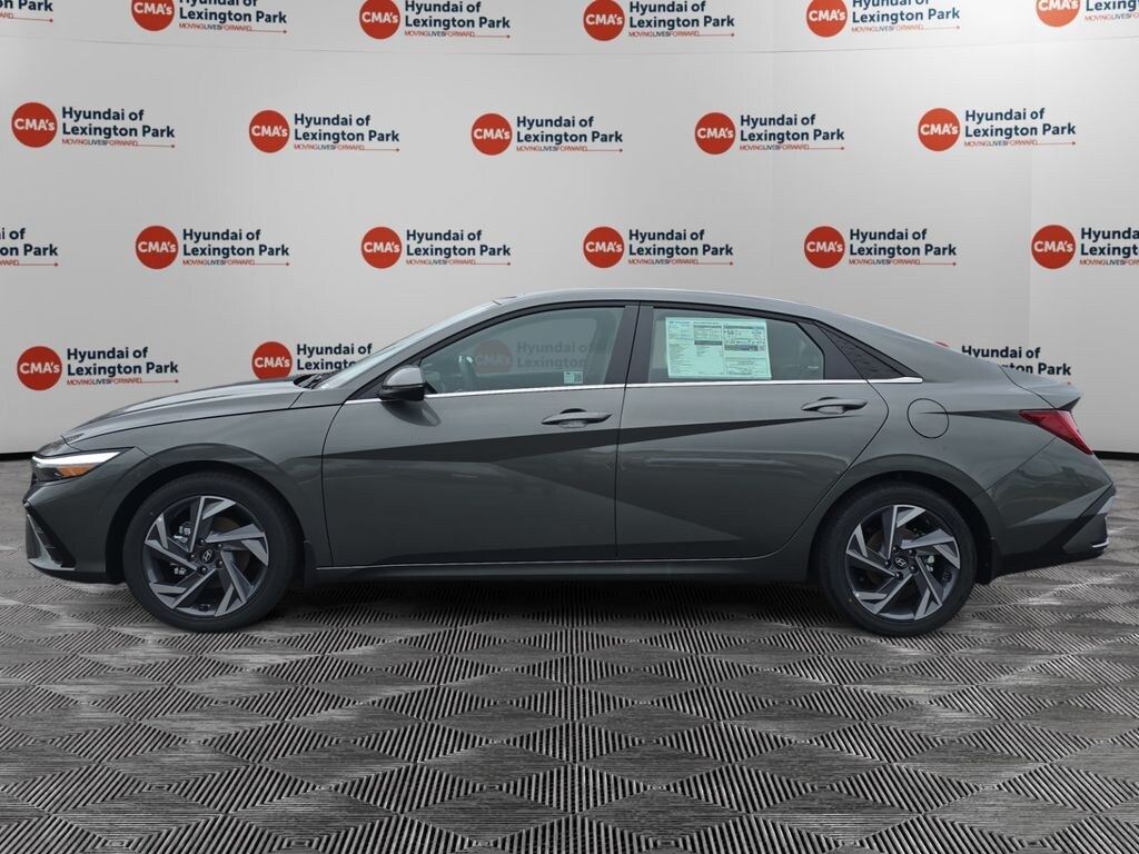 New 2025 Hyundai Elantra Hybrid Limited Sedan