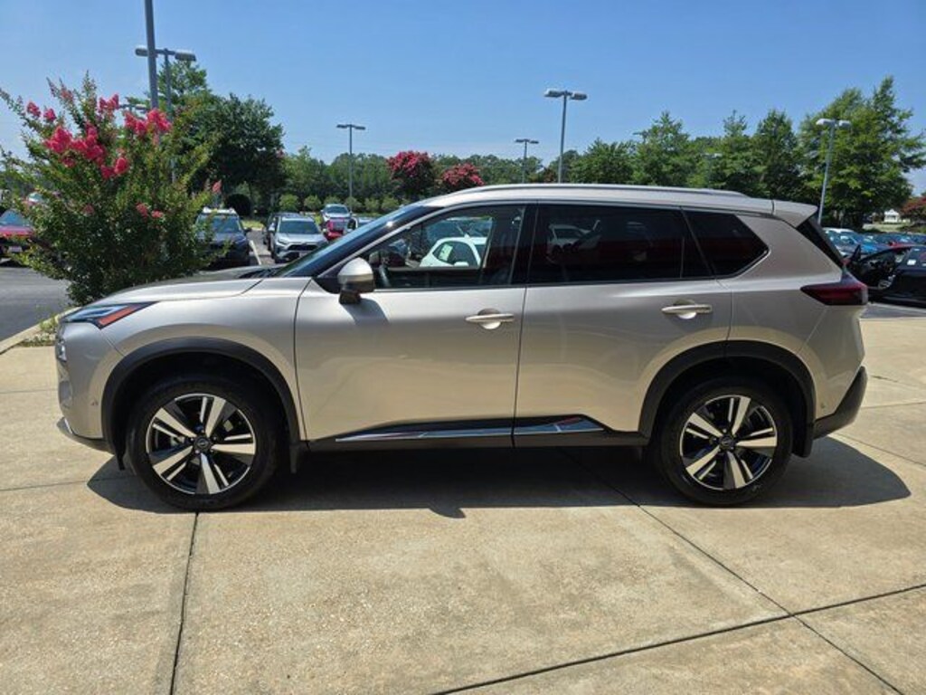 Used 2022 Nissan Rogue Platinum SUV