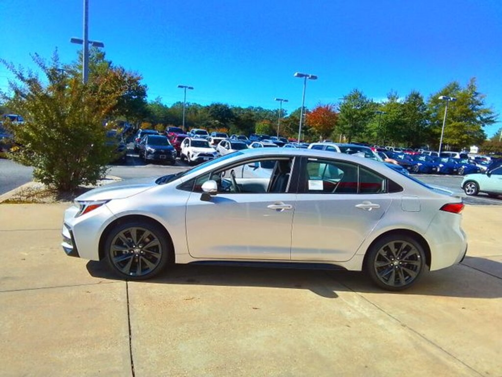 New 2026 Toyota Corolla SE Sedan