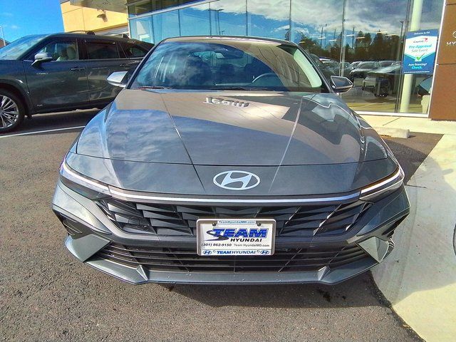 2025 Hyundai Elantra Hybrid Blue photo 2