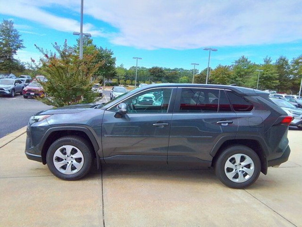 New 2025 Toyota RAV4 LE SUV