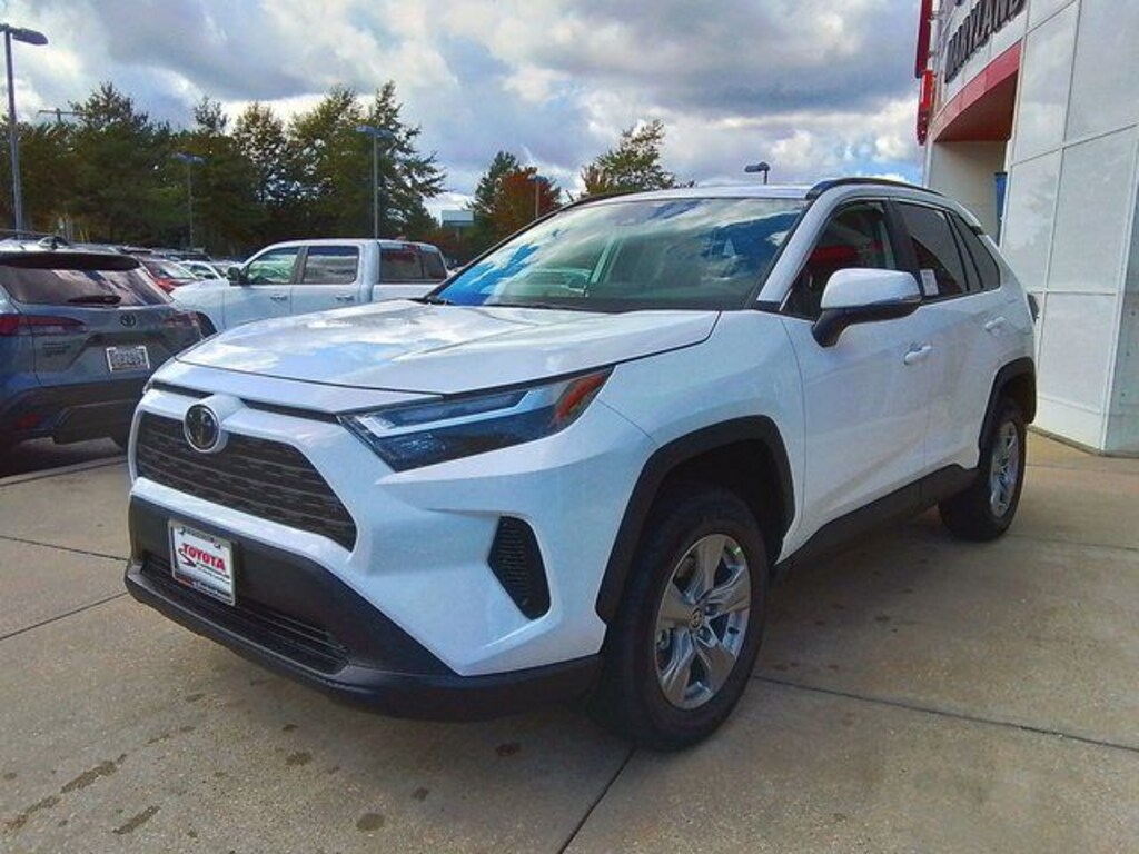 New 2025 Toyota RAV4 XLE SUV