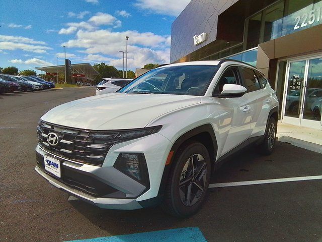 2026 Hyundai Tucson SEL photo 3