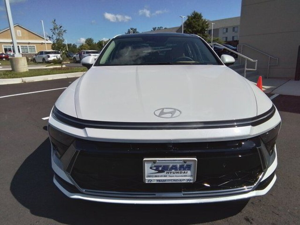 New 2025 Hyundai Sonata Hybrid Limited Sedan