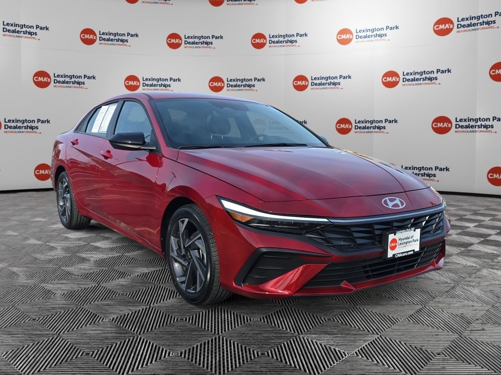 Used 2025 Hyundai Elantra SEL Sport Sedan